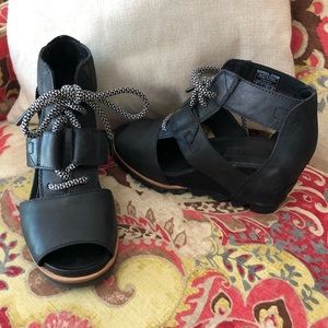 SOREL Women’s Joanie Lace Wedge Sandal